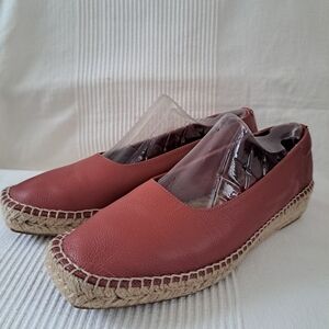 Everlane “The Espadrille” leather In Coral size 10